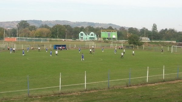 Neporaženi klubovi u Trsteniku igrali nerešeno, Srpska liga Istok