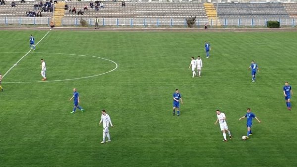 Radnički i dalje prvi, Srpska liga Istok