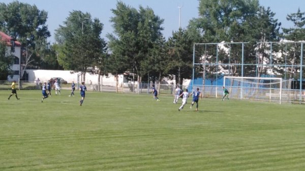 Romantičari provozali Lokomotivu, Srpska liga Beograd