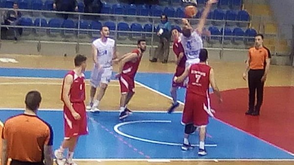 Opojni miris lala kraj Ibra, Košarkaška liga Srbije