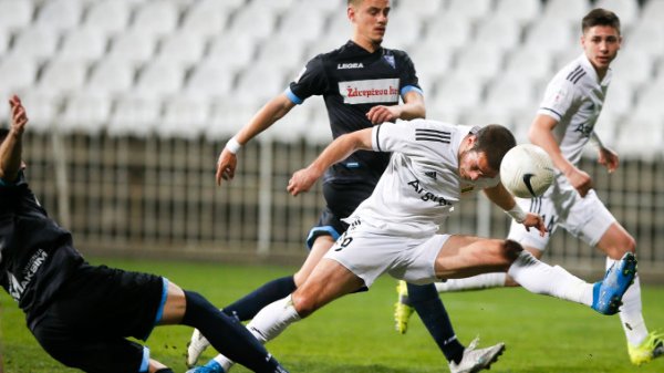 Čukarički odigrao meč sezone protiv Spartaka za pobedu u derbiju kola, Linglong Superliga Srbije