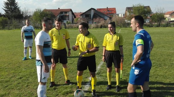 Goleada pored pruge i pravedan remi, Zona "Istok"