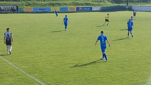 U Surčinu puko fudbal od muke, Srpska liga Beograd