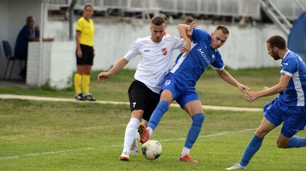 Slogin ponor sve dublji, Srpska liga Zapad