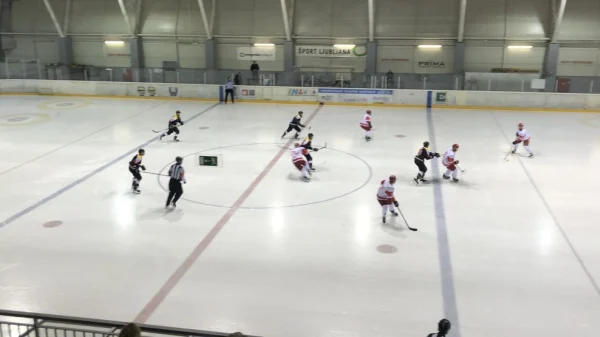 Desetkovana Zvezda poražena od Slavije, IHL liga - grupa A