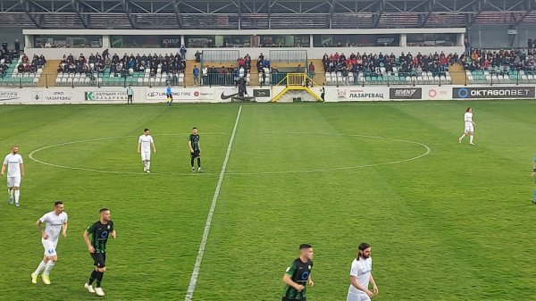 Kišni remi u Lazarevcu, Linglong Superliga Srbije