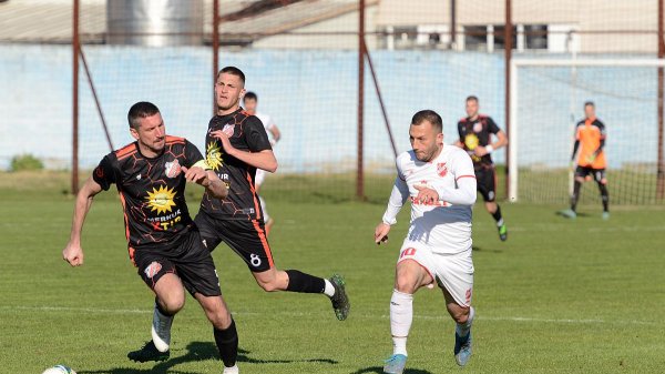 Slogina prva domaća pobeda u sezoni, Srpska liga Zapad