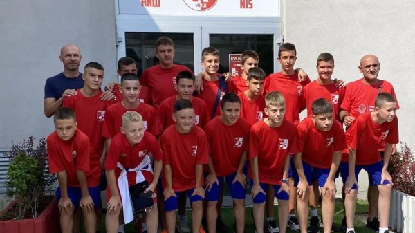 Pobeda Radničkog u Knjaževcu, Prva liga pionira FSRIS