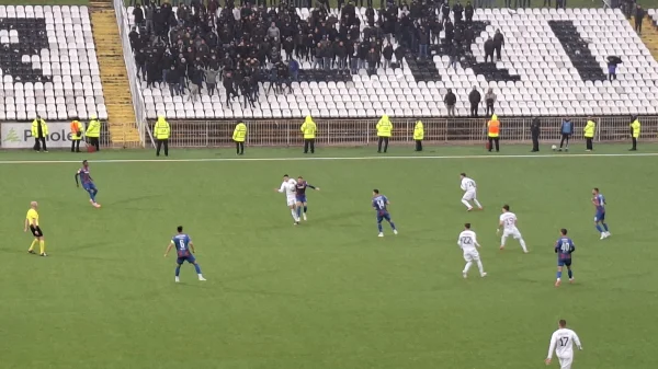 Bez golova na Banovom brdu, Čarapić spasao domaće, Mozzart Bet Super liga Srbije - Play Off